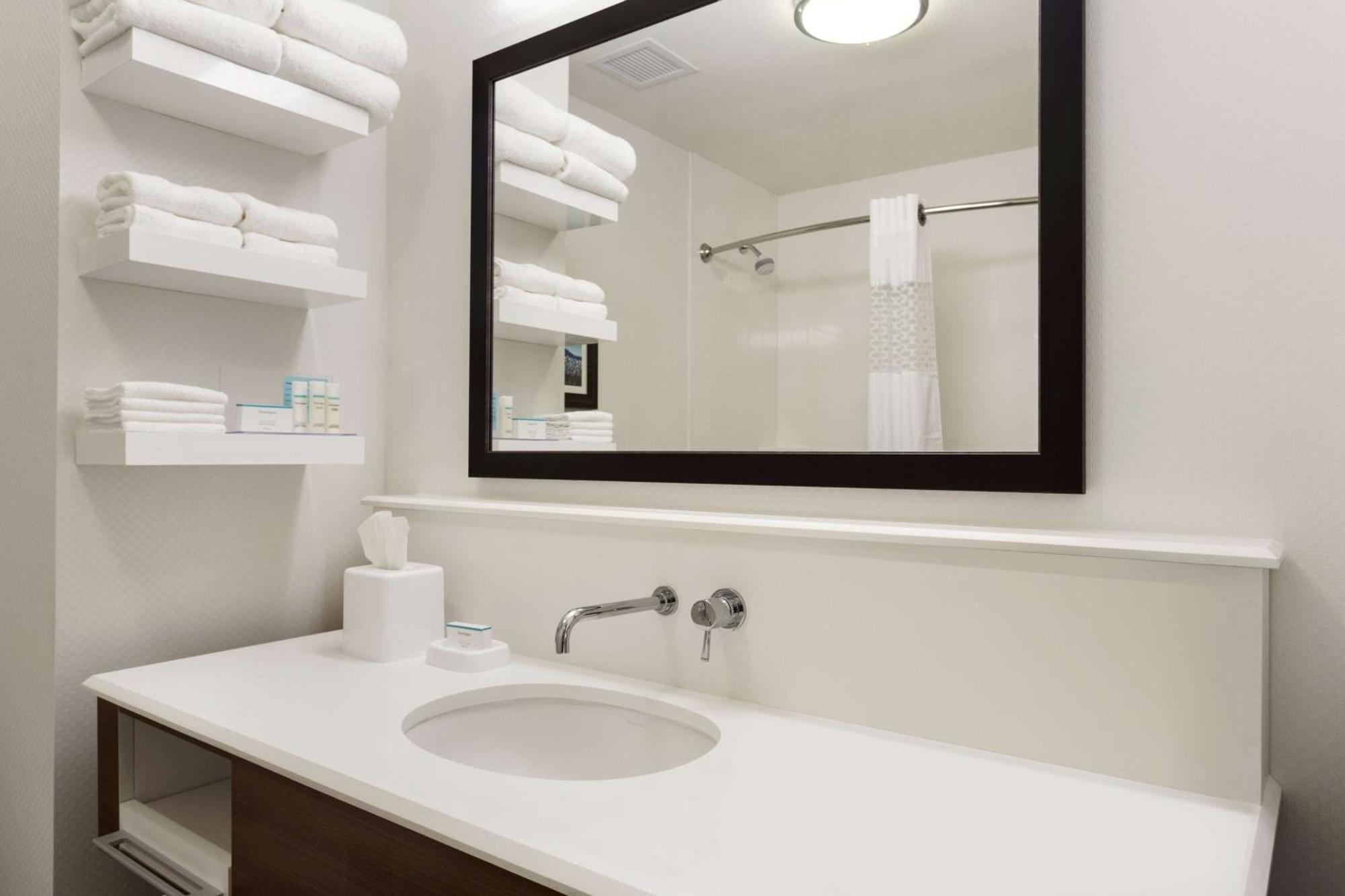 Hampton Inn By Hilton Kennewick At Southridge Экстерьер фото